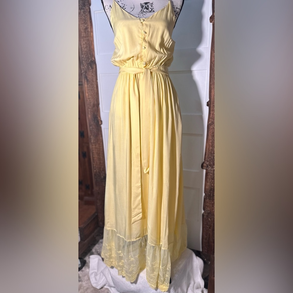 Mainstrip Yellow Maxi Dress Medium Spaghetti Strap Rayon Summer Flowy